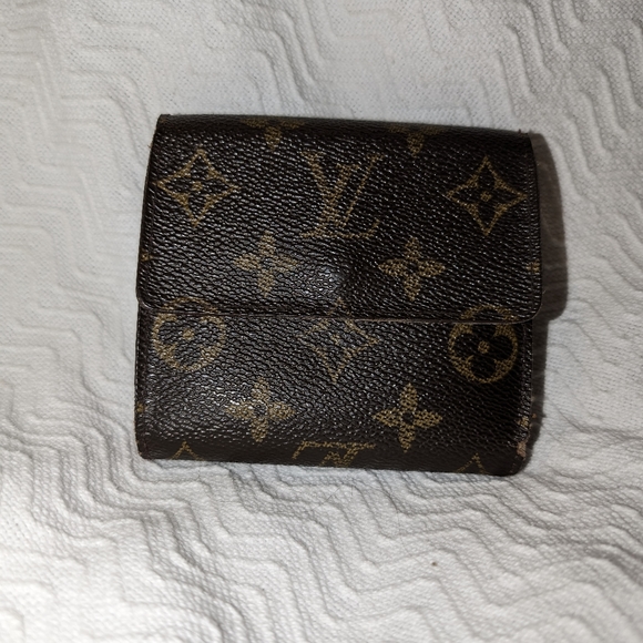 Small Louis Vuitton Monogram Trifold Wallet - Picture 2 of 6